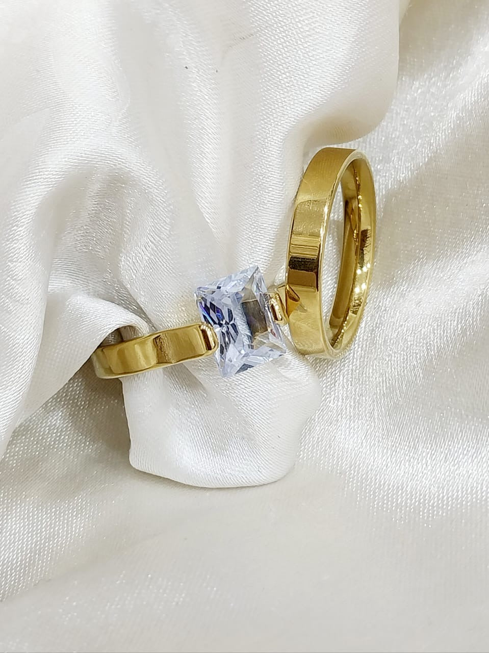 Elegant Zircon Golden Promise Ring