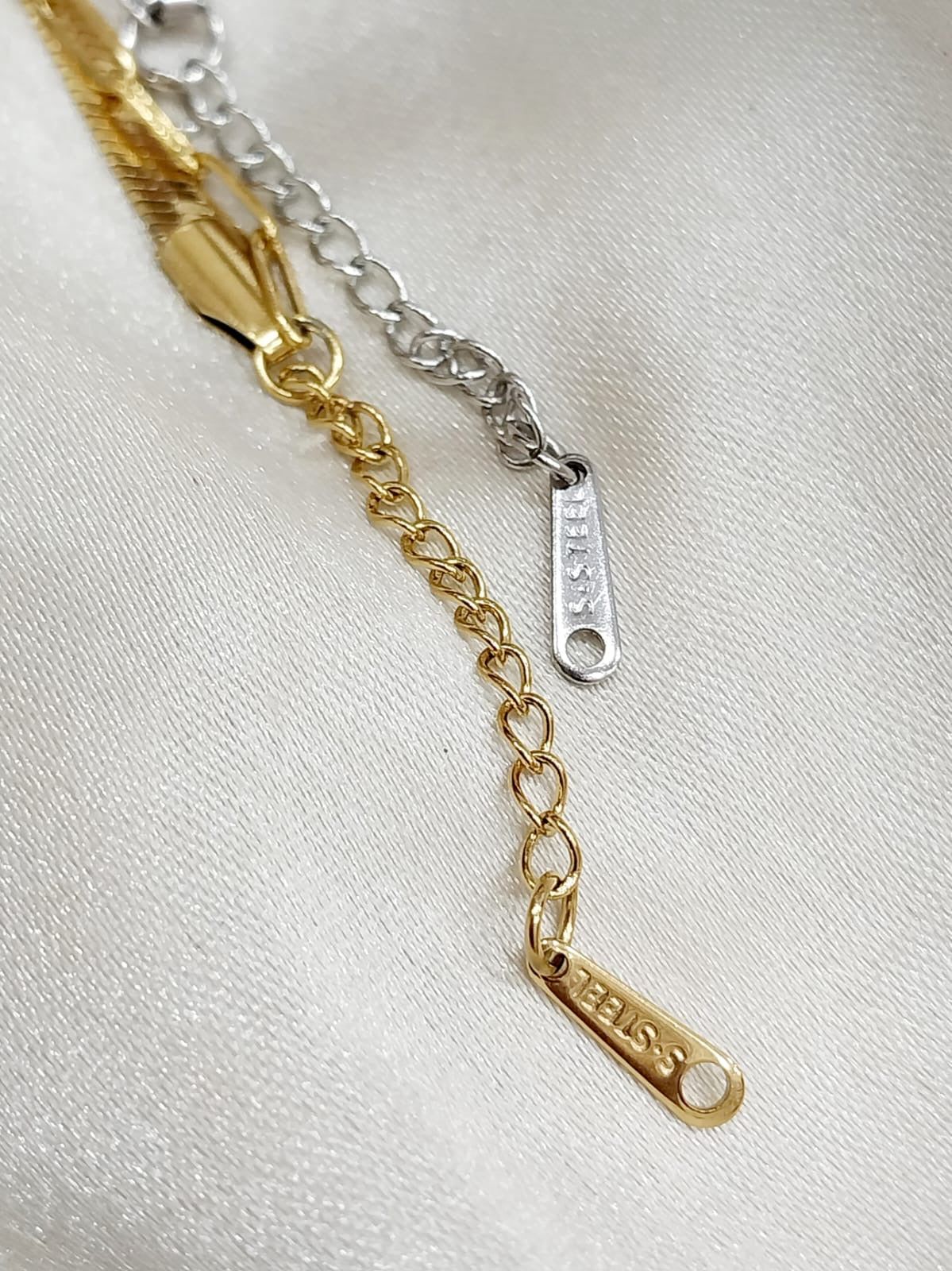 Black Leaf Clover Bracelet