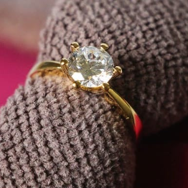 Elegant Golden Solitaire Ring (Adjustable)