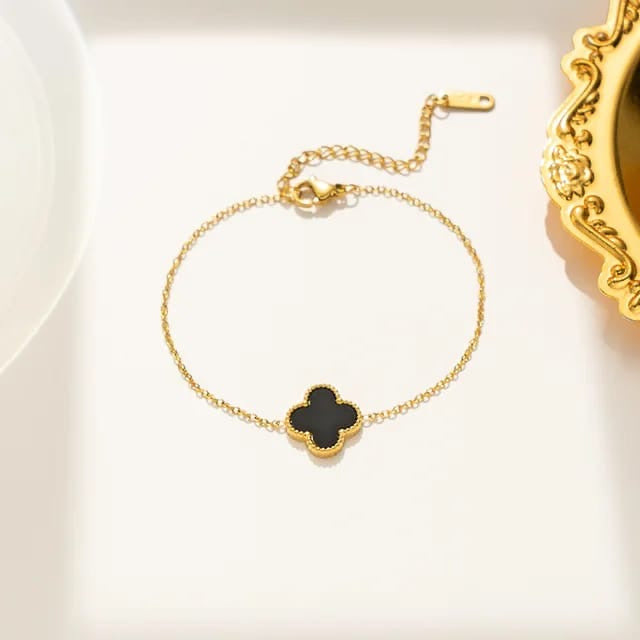 Van Cleef Bracelet Single-Stone