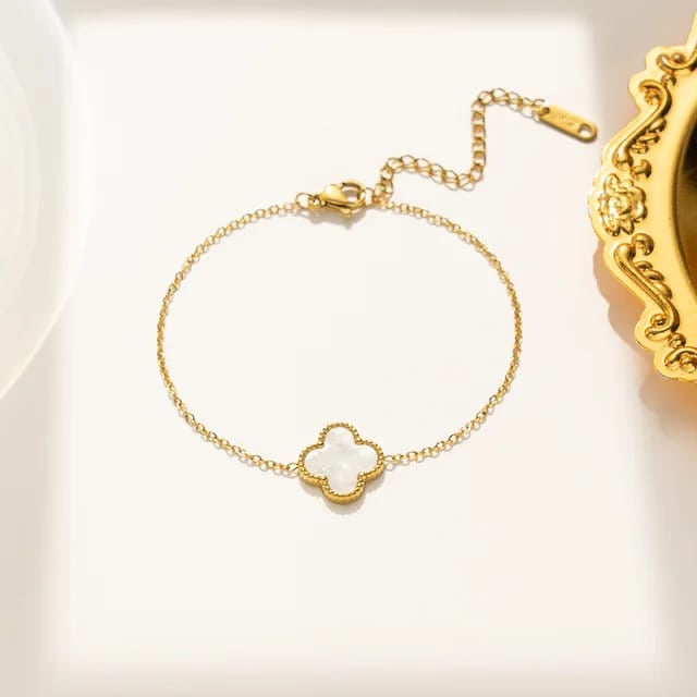 Van Cleef Bracelet Single-Stone