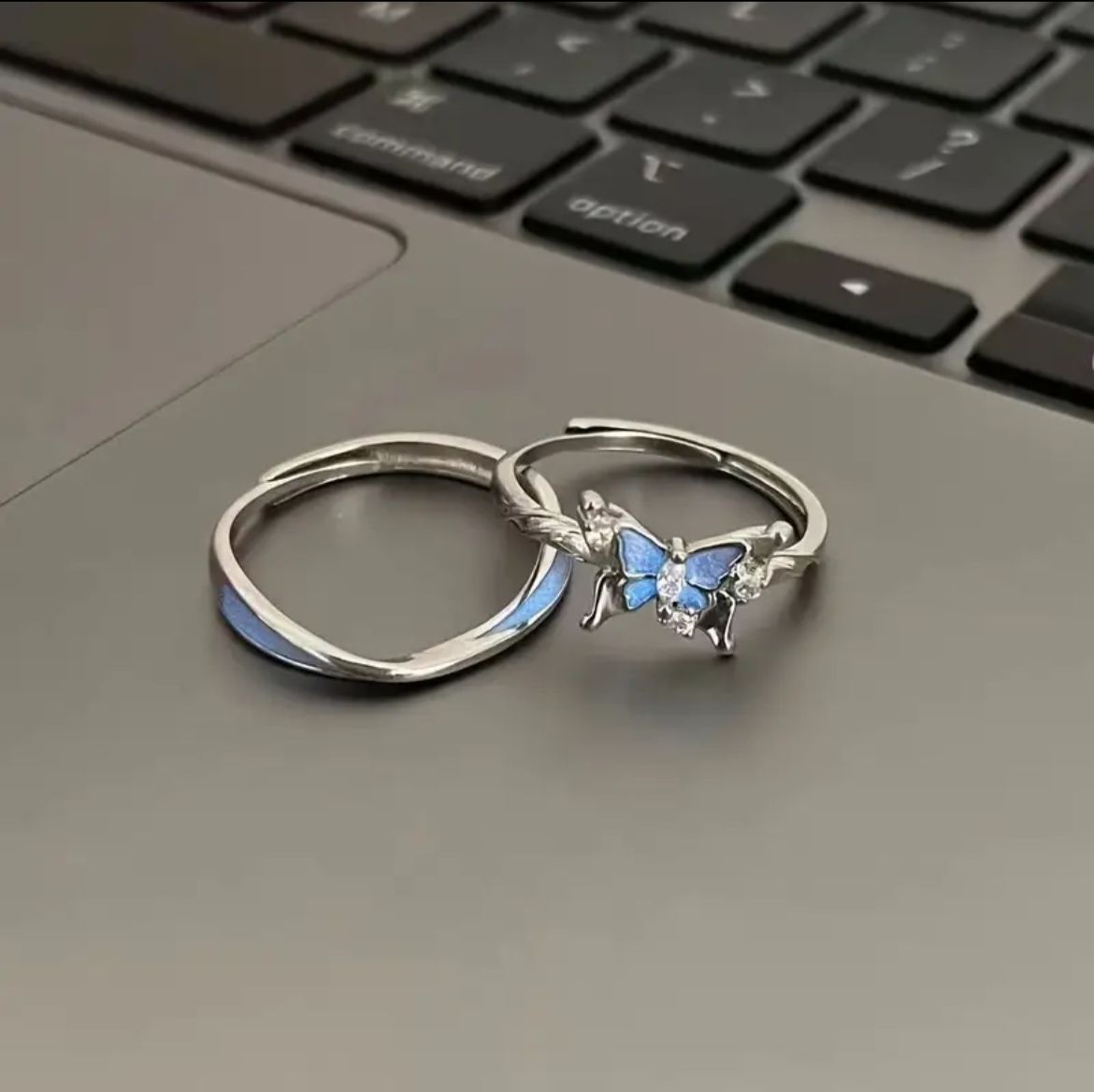 Elegant Glowing Butterfly Ring