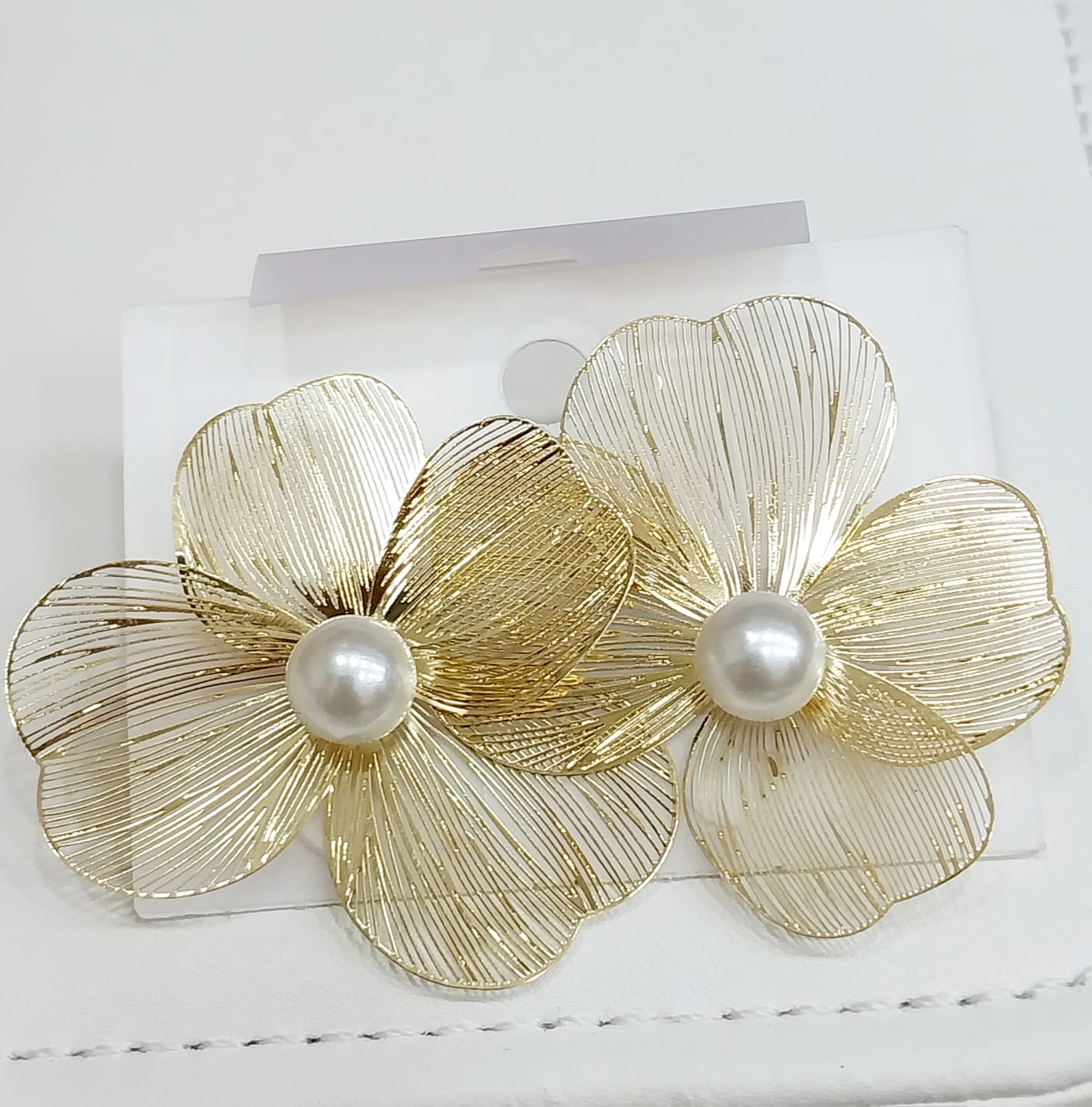 Elegantly Blooming Flower - Exquisite Floral Earrings Collection