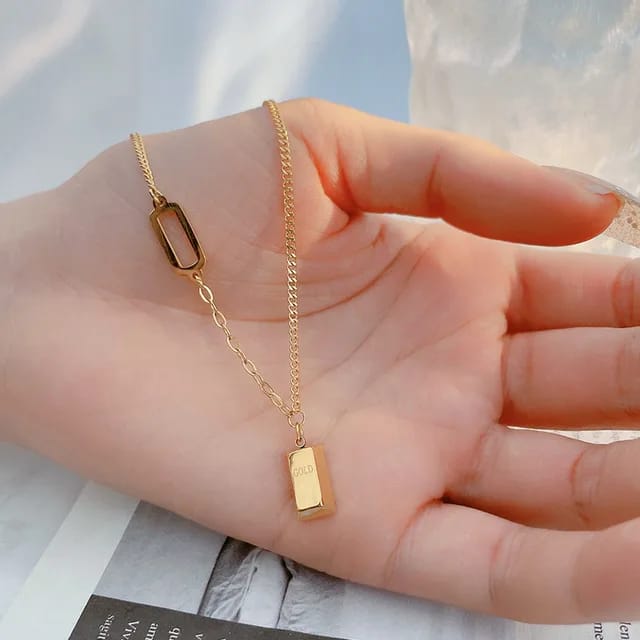 Sophisticated Gold Bar Drop Necklace