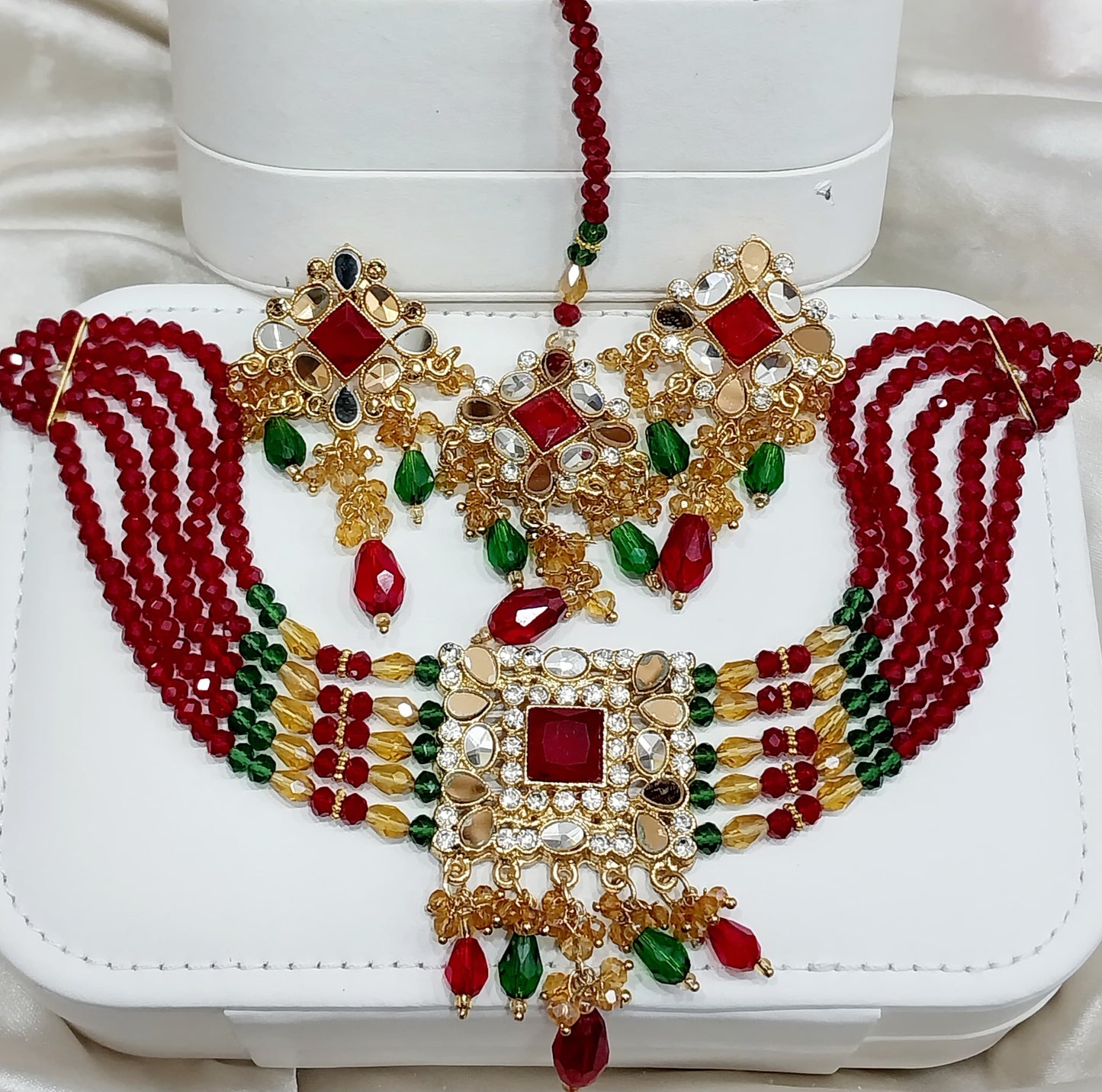 Regal Gold Crystal Choker Set