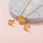 VanCleef Clover Necklace Set