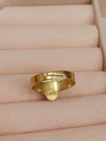 Vancleef Four Leaf Clover Ring - Image 3