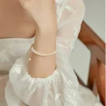 Elegant Pearl Bracelet - Image 3