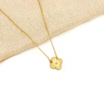 VanCleef Clover Necklace Set - Image 4