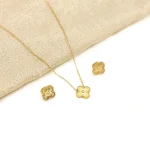 VanCleef Clover Necklace Set - Image 3