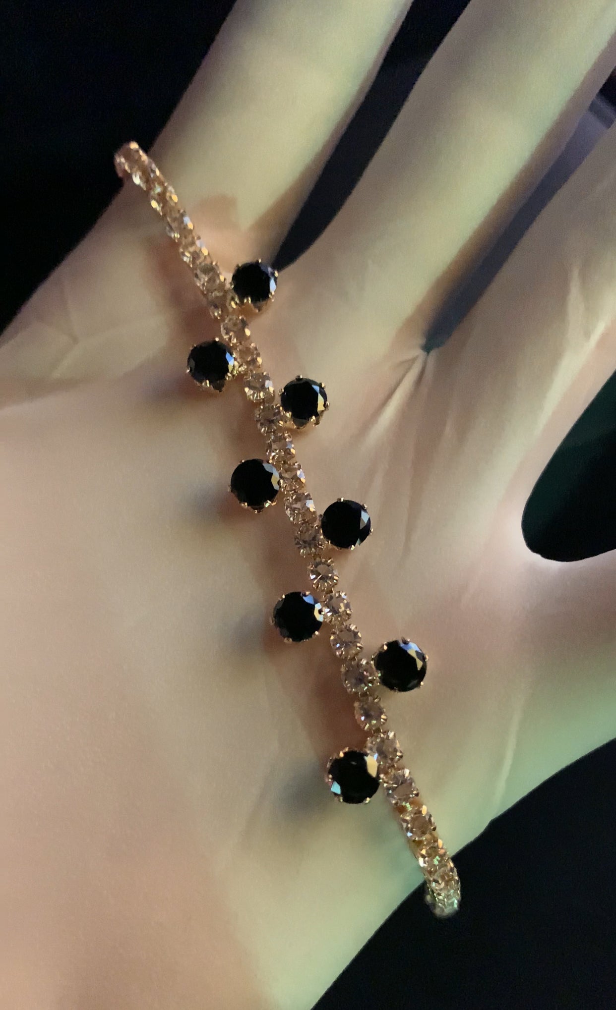 EC1D28B7-18F8-4B00-A465-BE9284A851CE Crystal Black Beaded Bracelet - Image 1