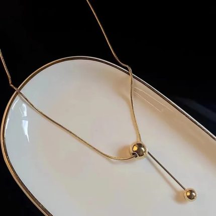 Delicate Gold Chain with Dangling Accent